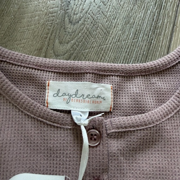 Daydream Mauve Lounge Set size large NWT - Picture 5 of 9